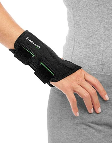 Mueller Fitted Wrist Brace, Black, Right Hand, Small/Medium (5-8)